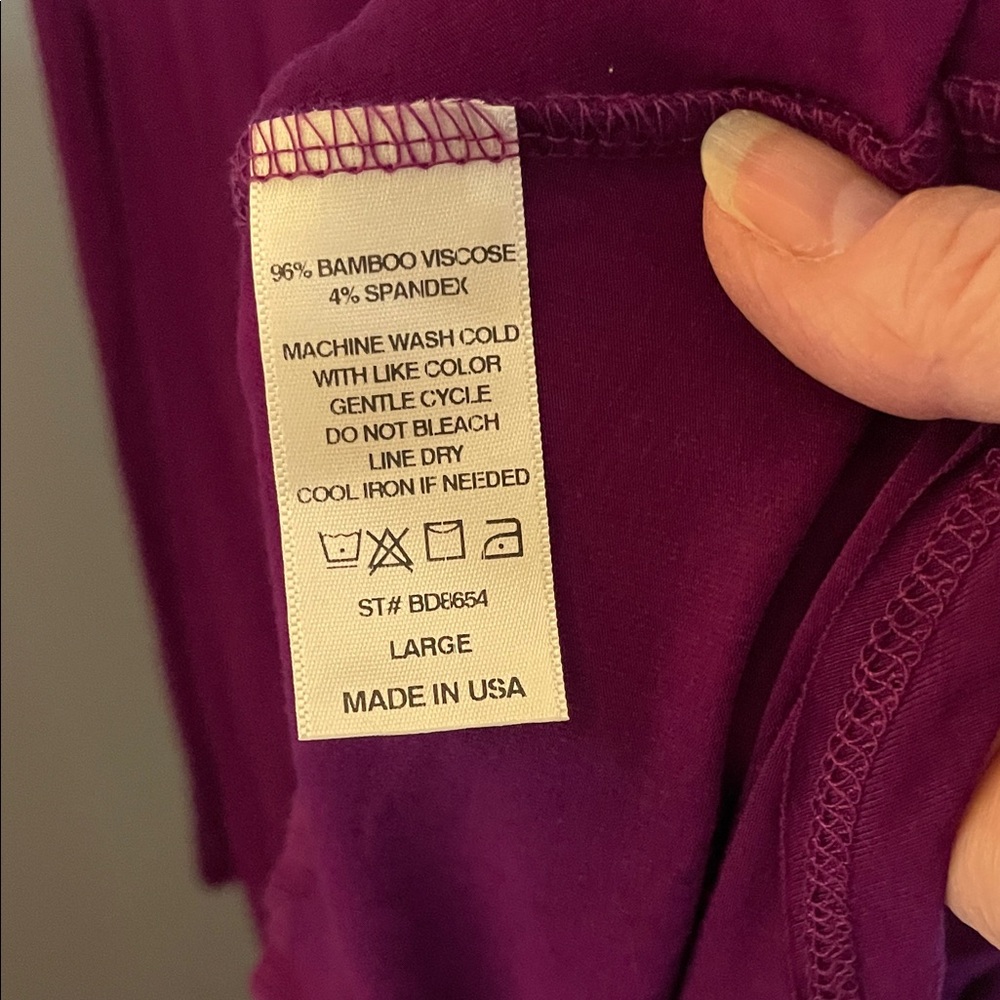Mittoshop Rich Purple Bamboo Top with pockets - Picture 3 of 3